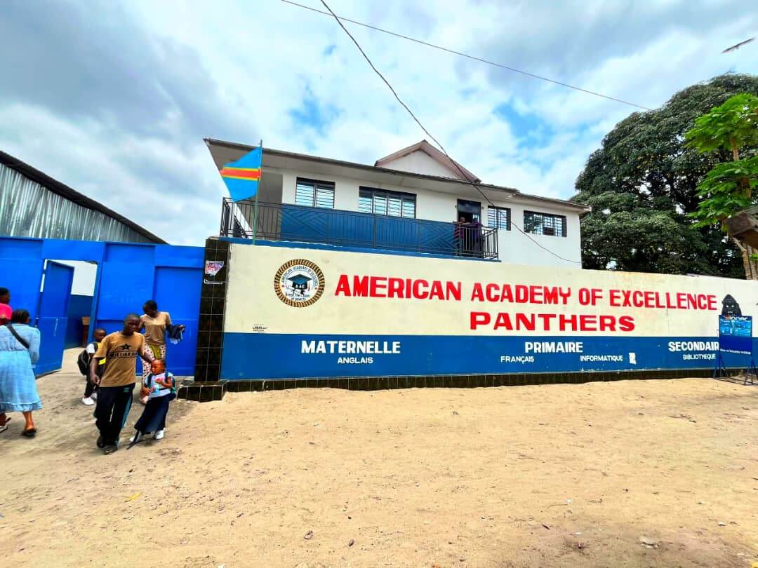 AAE7 Ndjili school building in Kinshasa